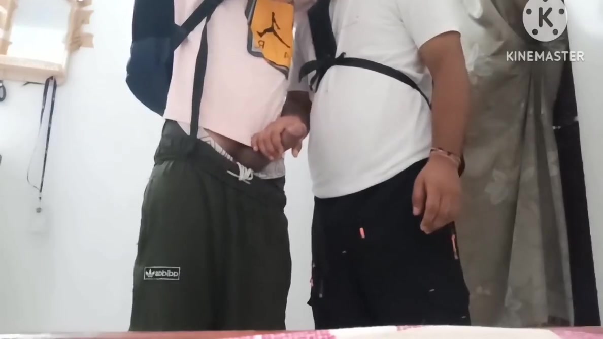 Indian student 18+ Straight Freinds Gives Each Other Blowjob