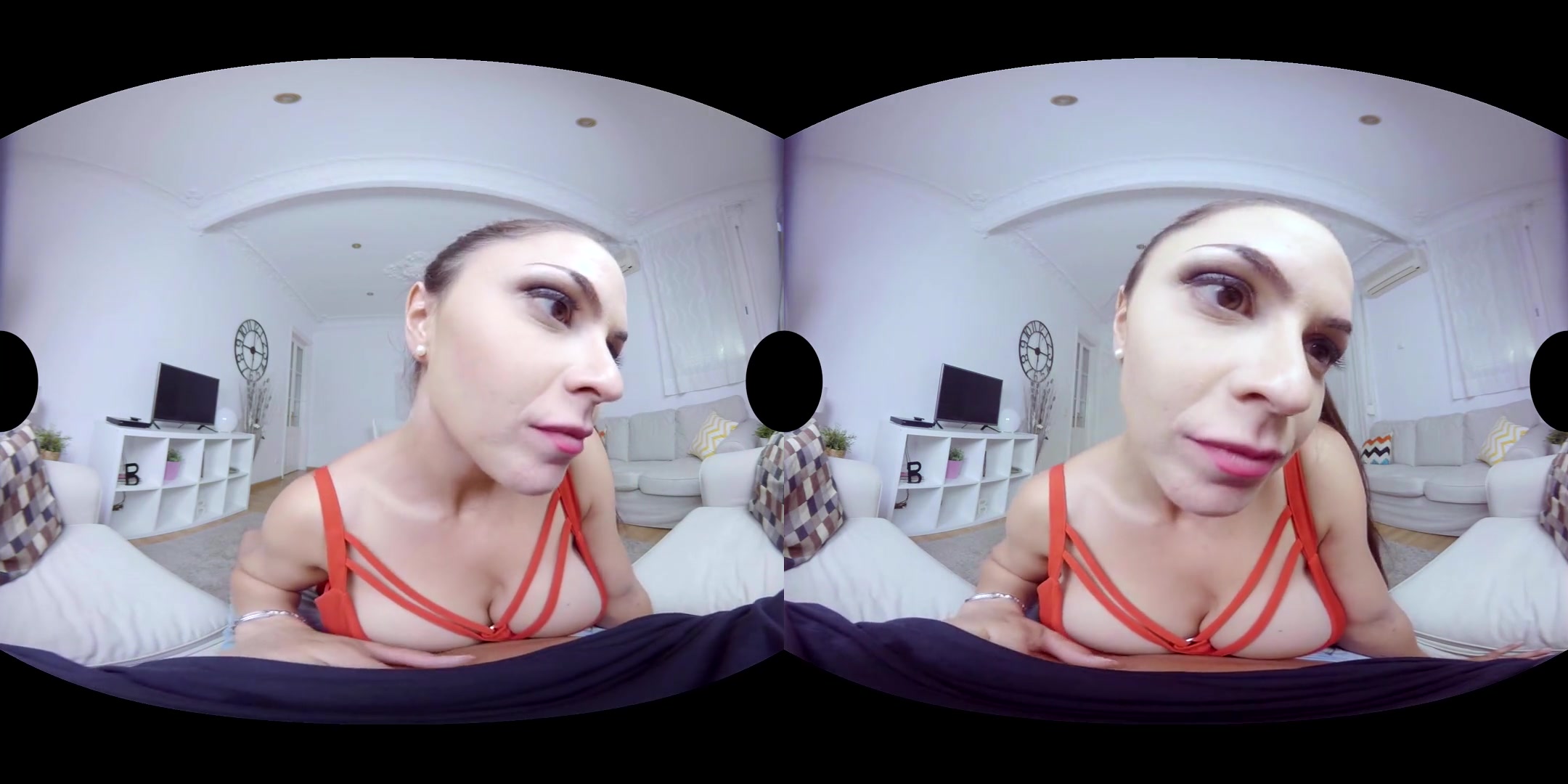 Marta La Croft in Spanish Tour - VirtualRealPorn