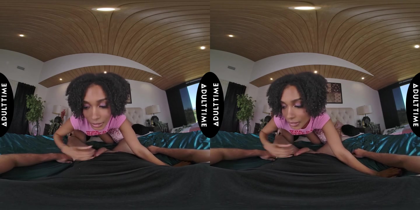 Up Close VR with Addis Fouche, Scene #01