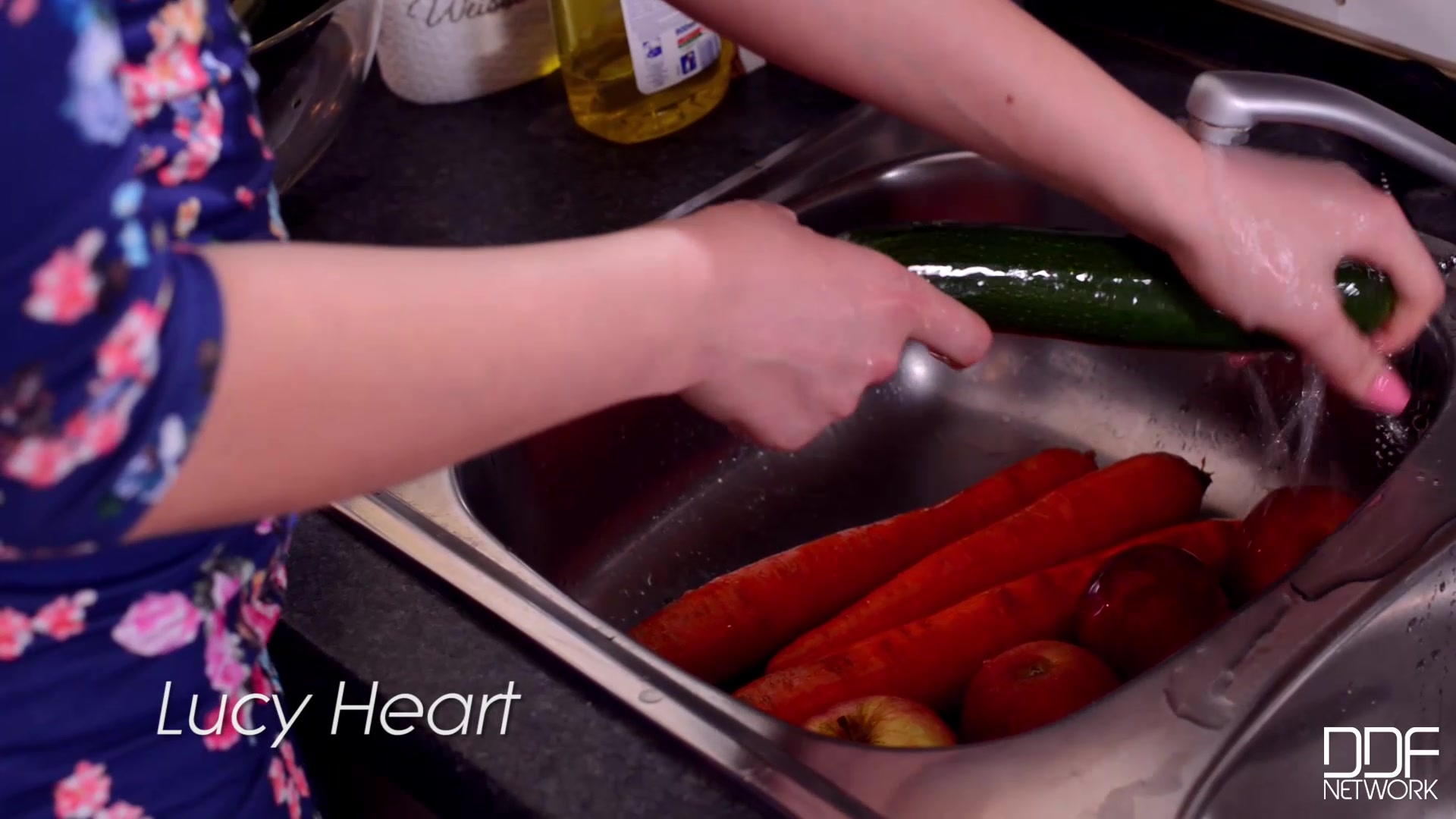 Her Vegetable Mood - PornWorld