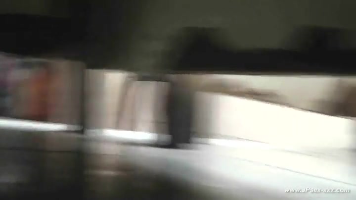 chinese girls go to the toilet.6