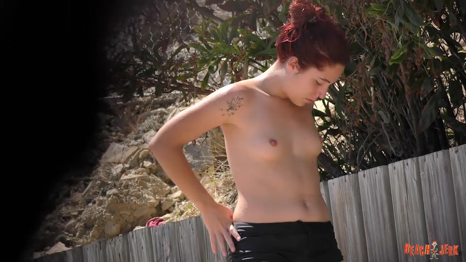 Redhead candid - BeachJerk