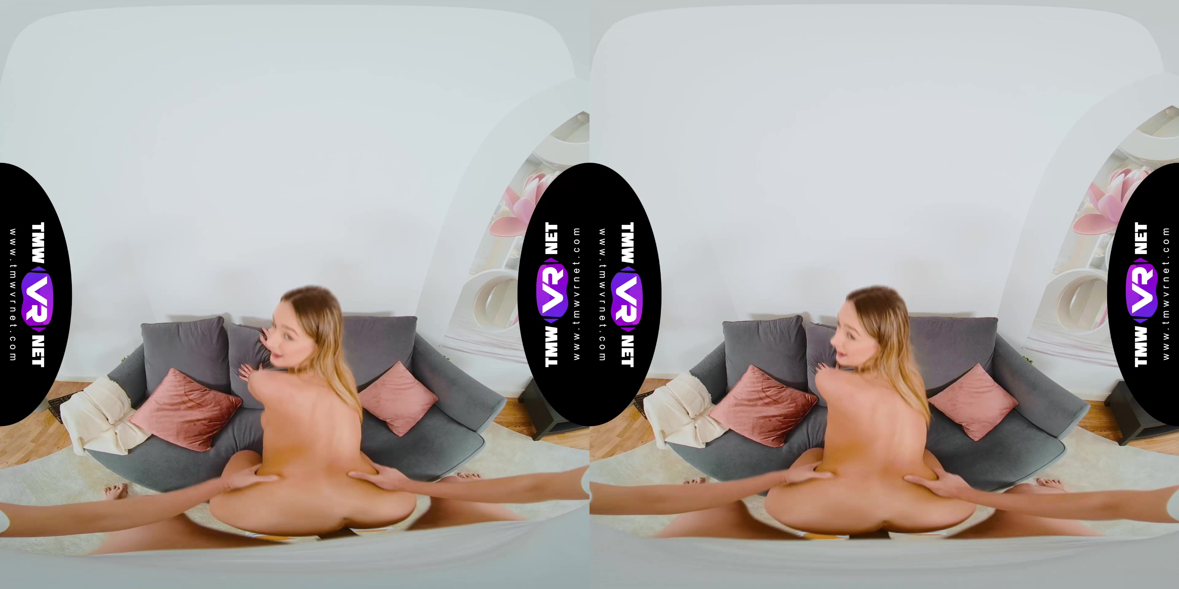 Working out naked on a dick - TmwVRnet