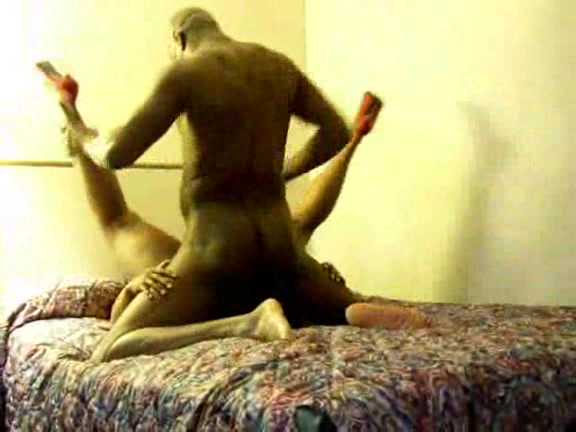 Amateur couple surprises with their first fucking action