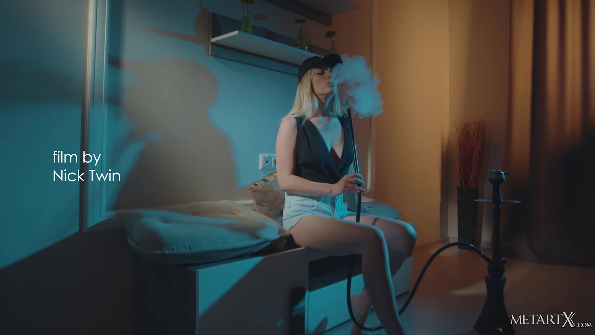 The Hookah - Jillean - MetartX