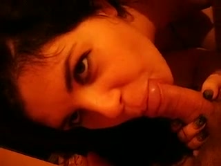 Amateur young chick know how to please her man