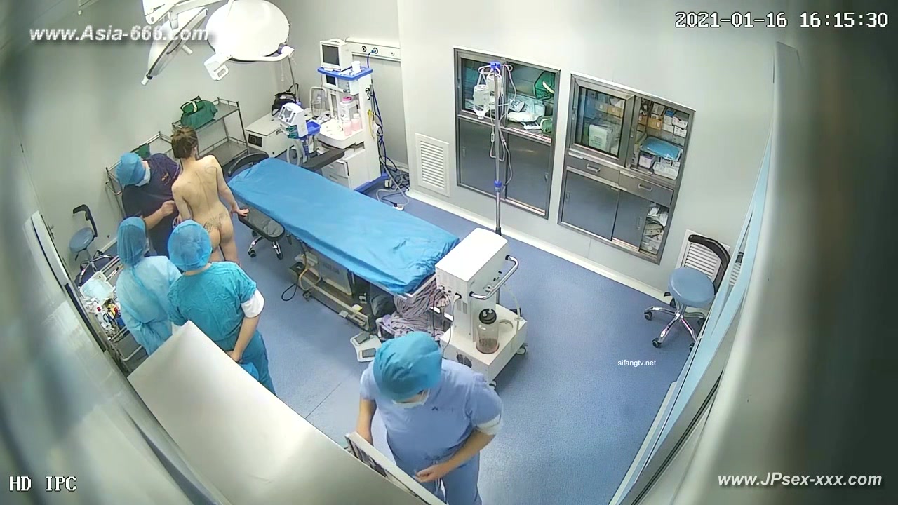 Peeping Hospital patient .***