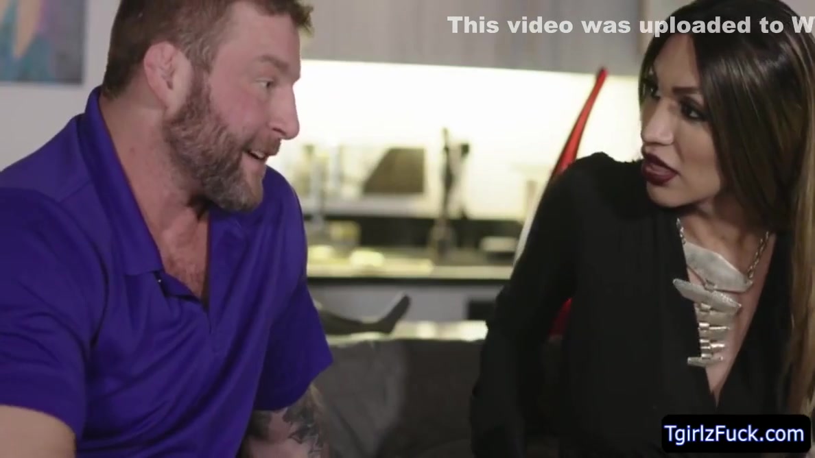 Khloe Kay - Slim Ts Superstar Hungrily Savors Stepdads Dick