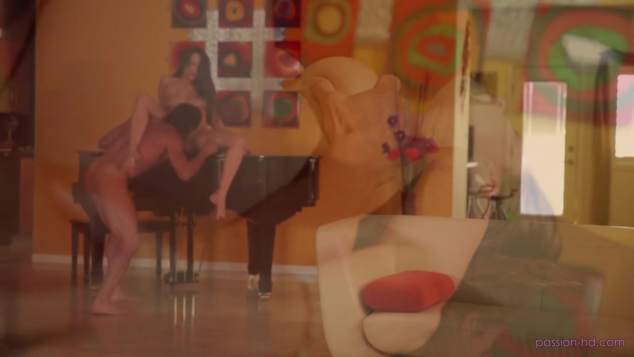 Teal Conrad. Piano Seduction - Passion HD