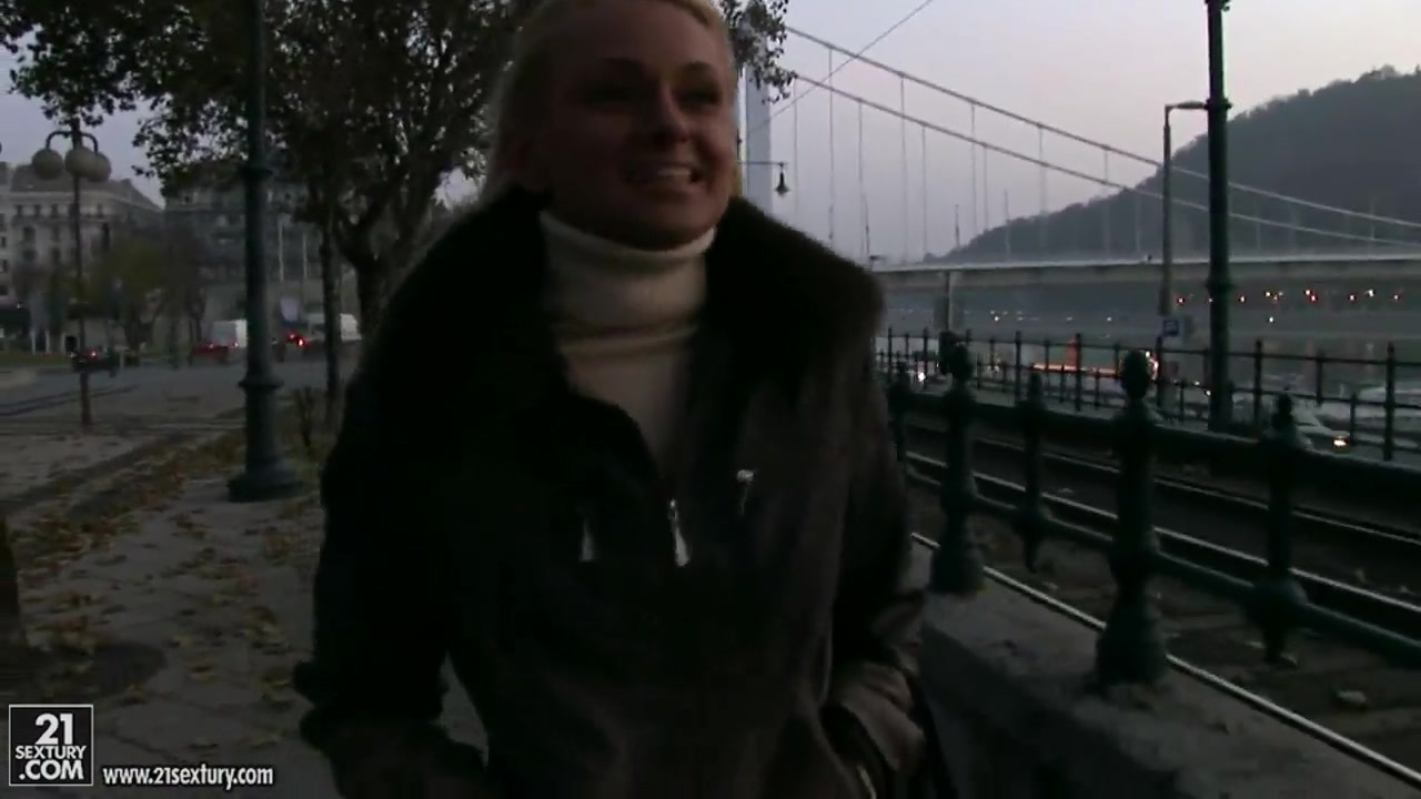 Ivana Sugar poses and demonstrates her secrets in public places