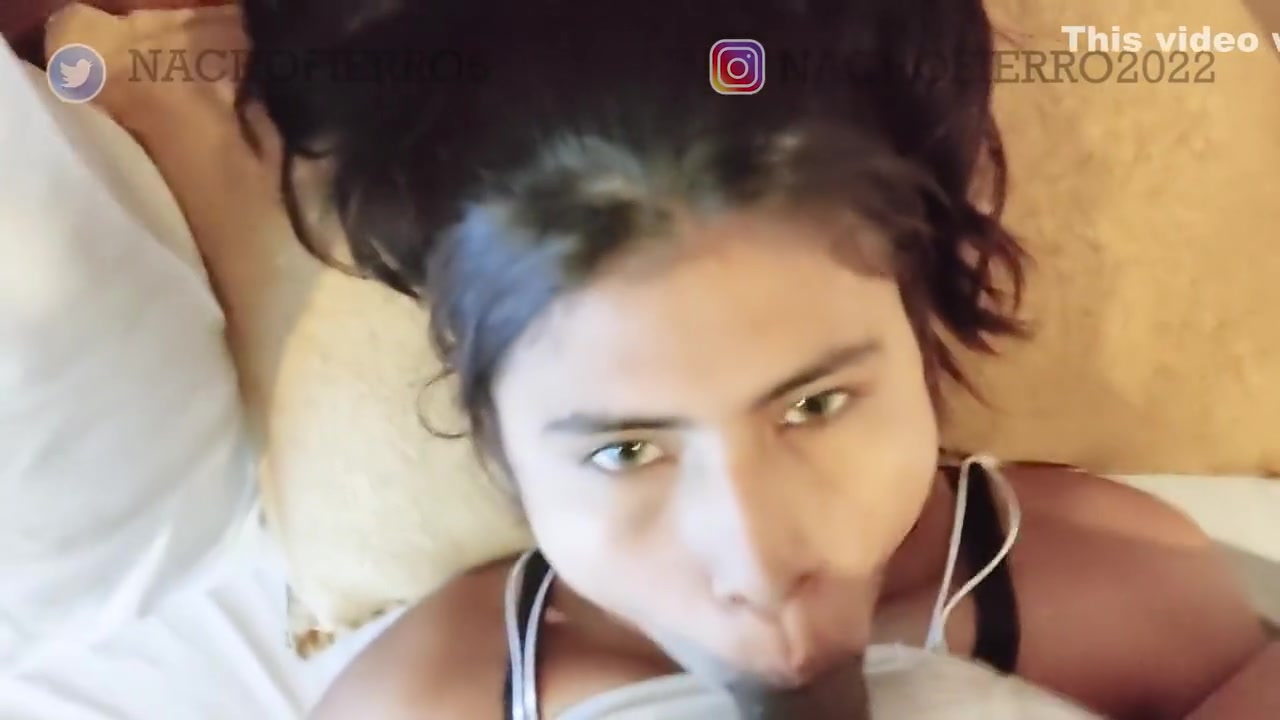 Tiene Un Rostro De Puta Cada Vez Que Follo A Esta Tetona Se Mueve Muy Cachonda