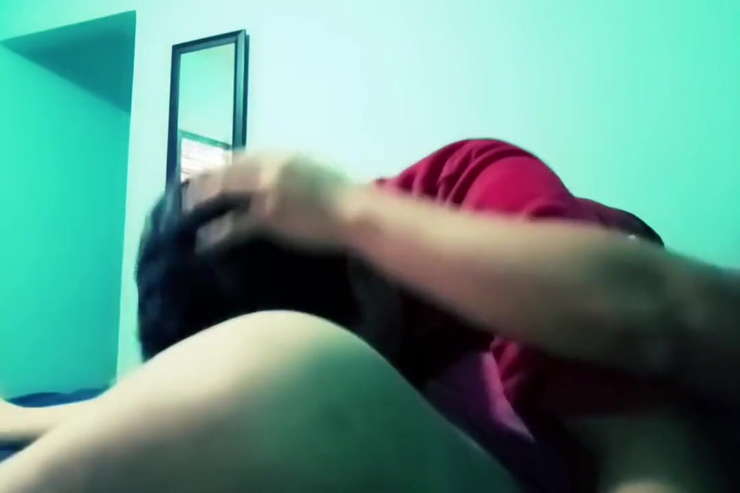 Gay Porn In Le Pague A Un Hetero Para Que Se Dejara Mamar El Pene 11 Min