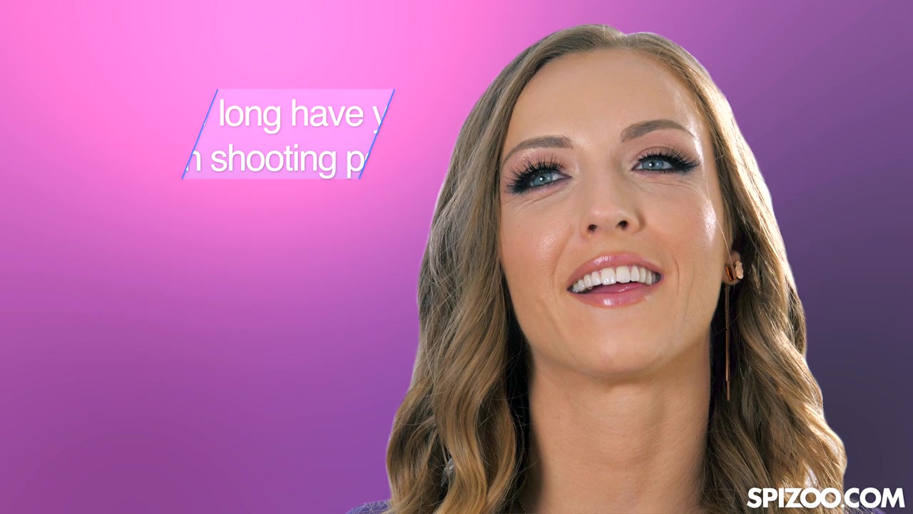 Squirting Blonde Karla Kush Up Close And Personal - Spizoo