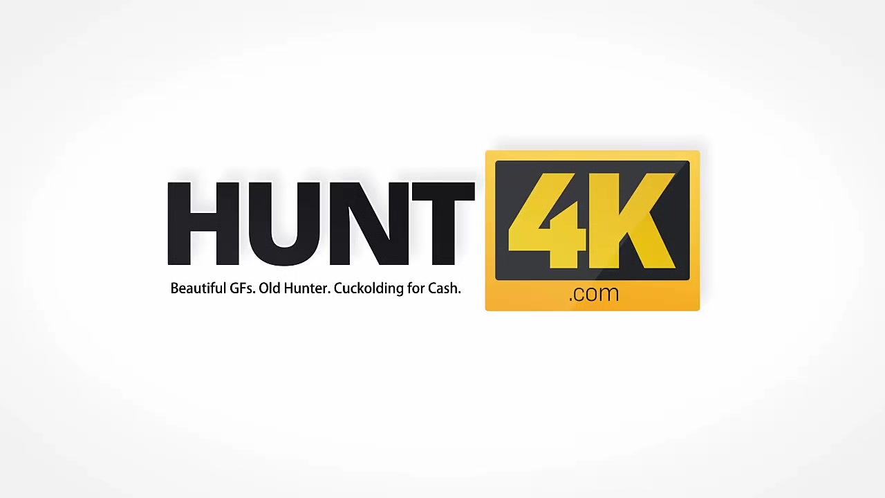 HUNT4K. Pickup at bus station works and angelface Angella Christin does dirty job