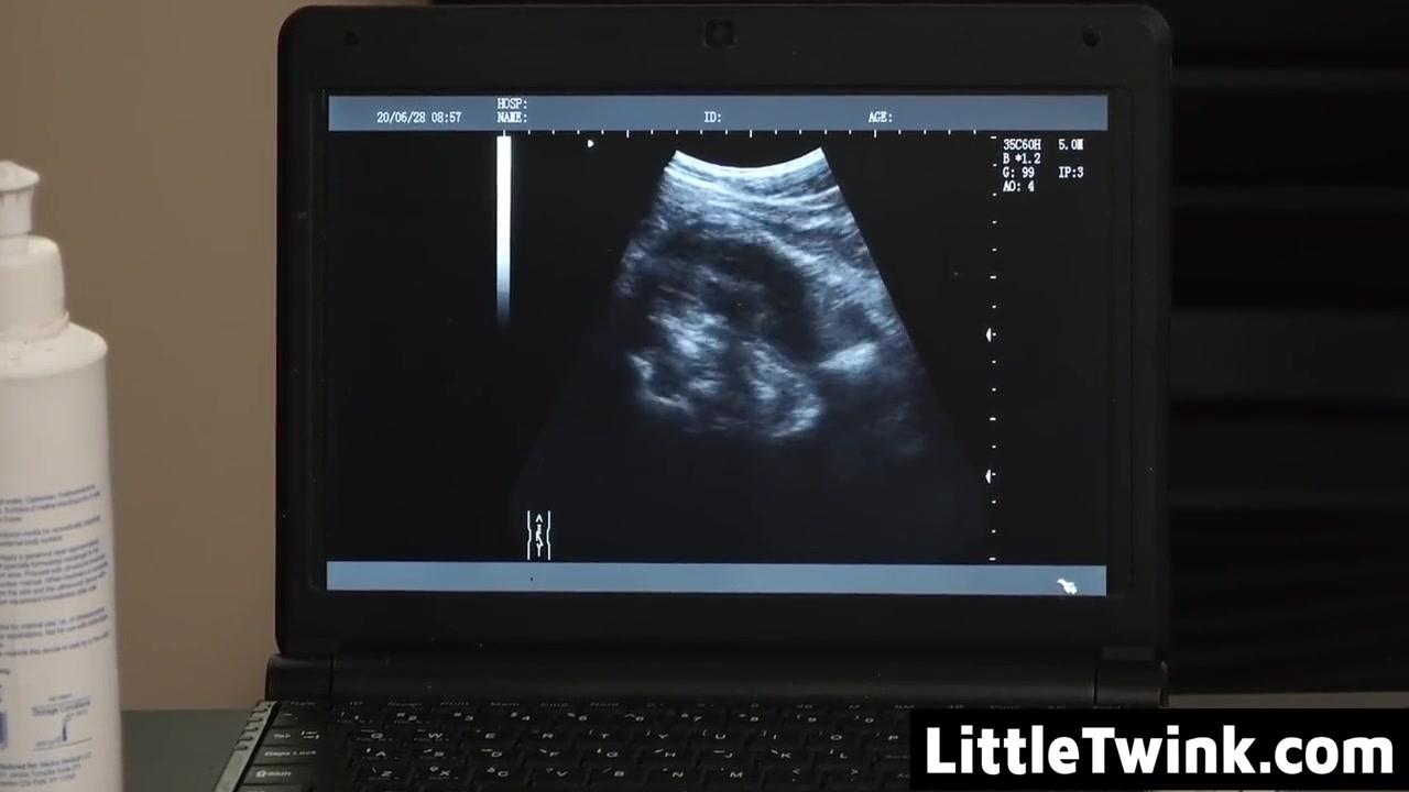 Little Guy Couldnt Wait To Pull Out The Handsome Mans Enormous Cock - Littletwink 8 Min