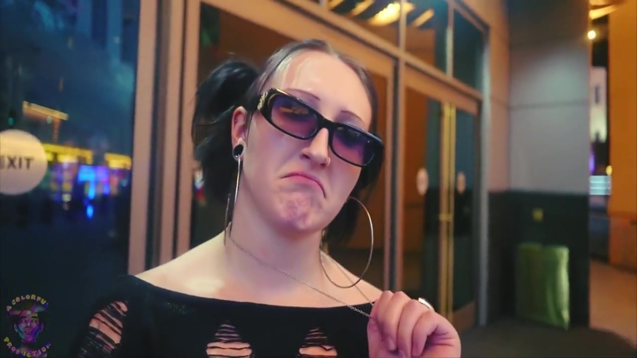 Raven Vice, Slut Raven And L A S - Super Hot White Gets Greeted And Seduced By Old Man At The Golden Gate Casino In Vegas 6 Min
