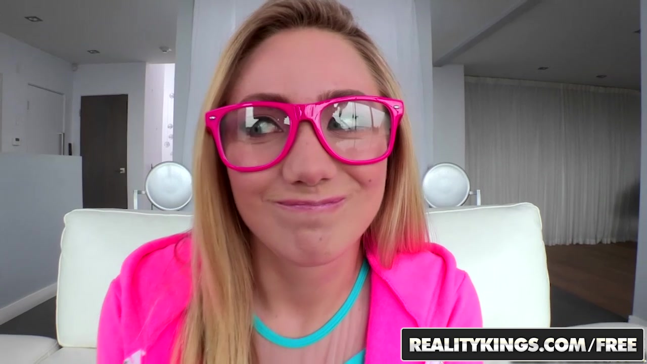 RealityKings - Monster Curves - Aj Applegate Chris Strokes - Apple Bottom