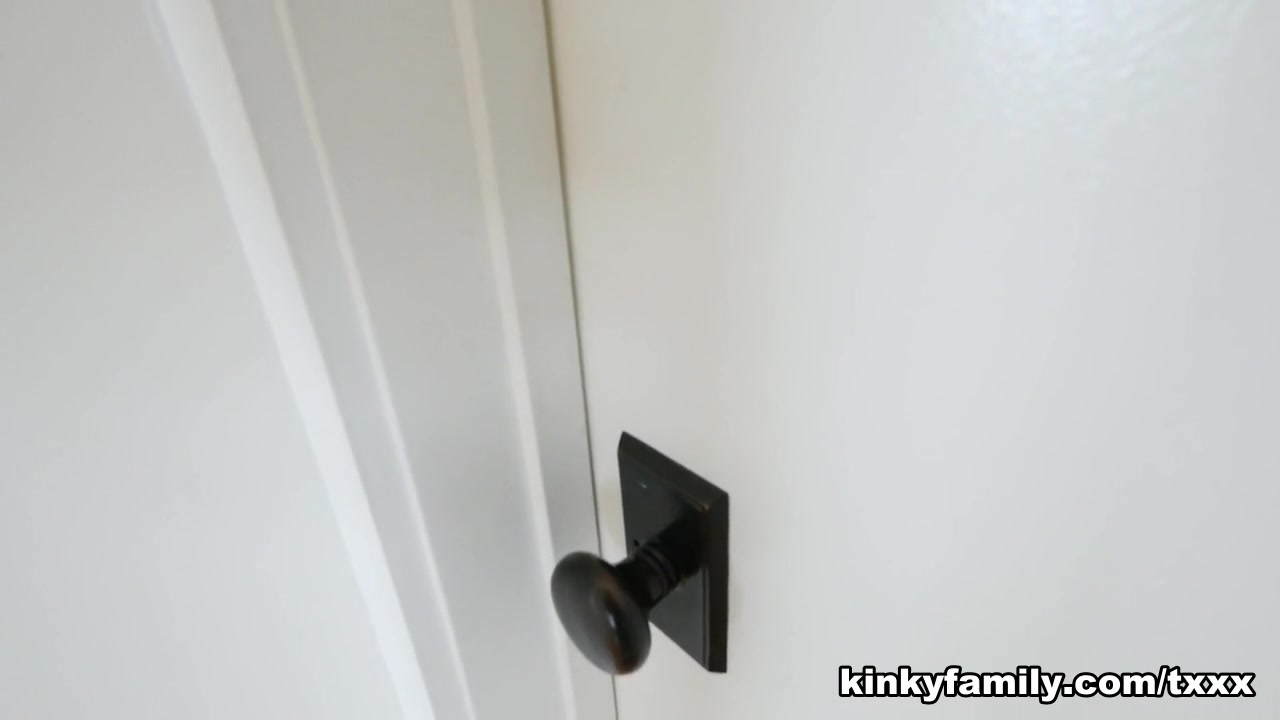 Tony & Tiffany Watson in Knocking Up His Slutty Stepsis - KinkyFamily