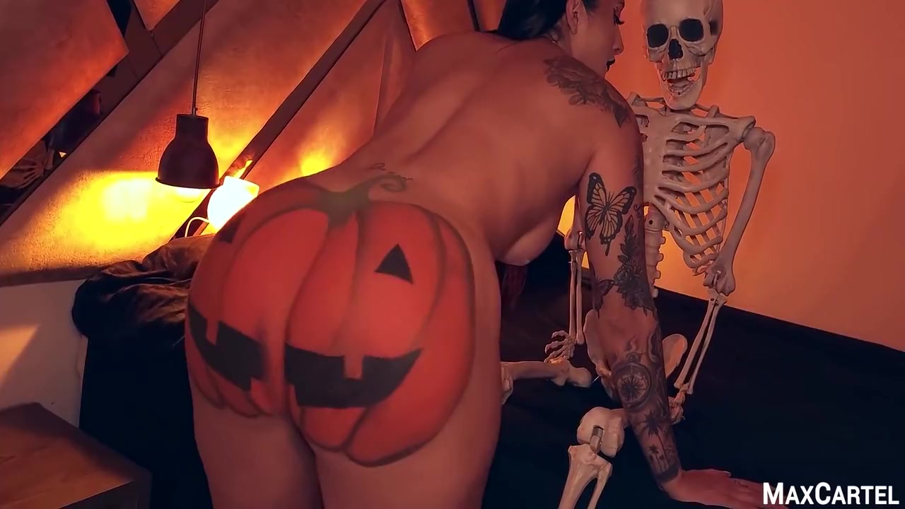Voodoo Girl Gets Fucked Up Her Big Ass 6 Min - Salome Gil