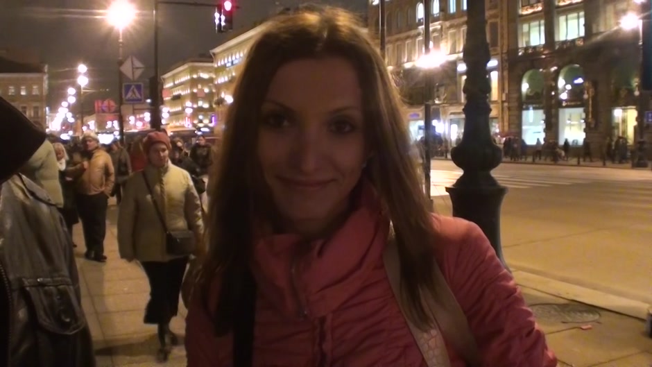 Katarina in video with a street fucking with a beautiful chick