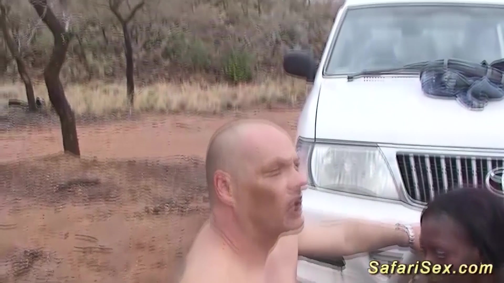 african babe picked up for outdoor fuck