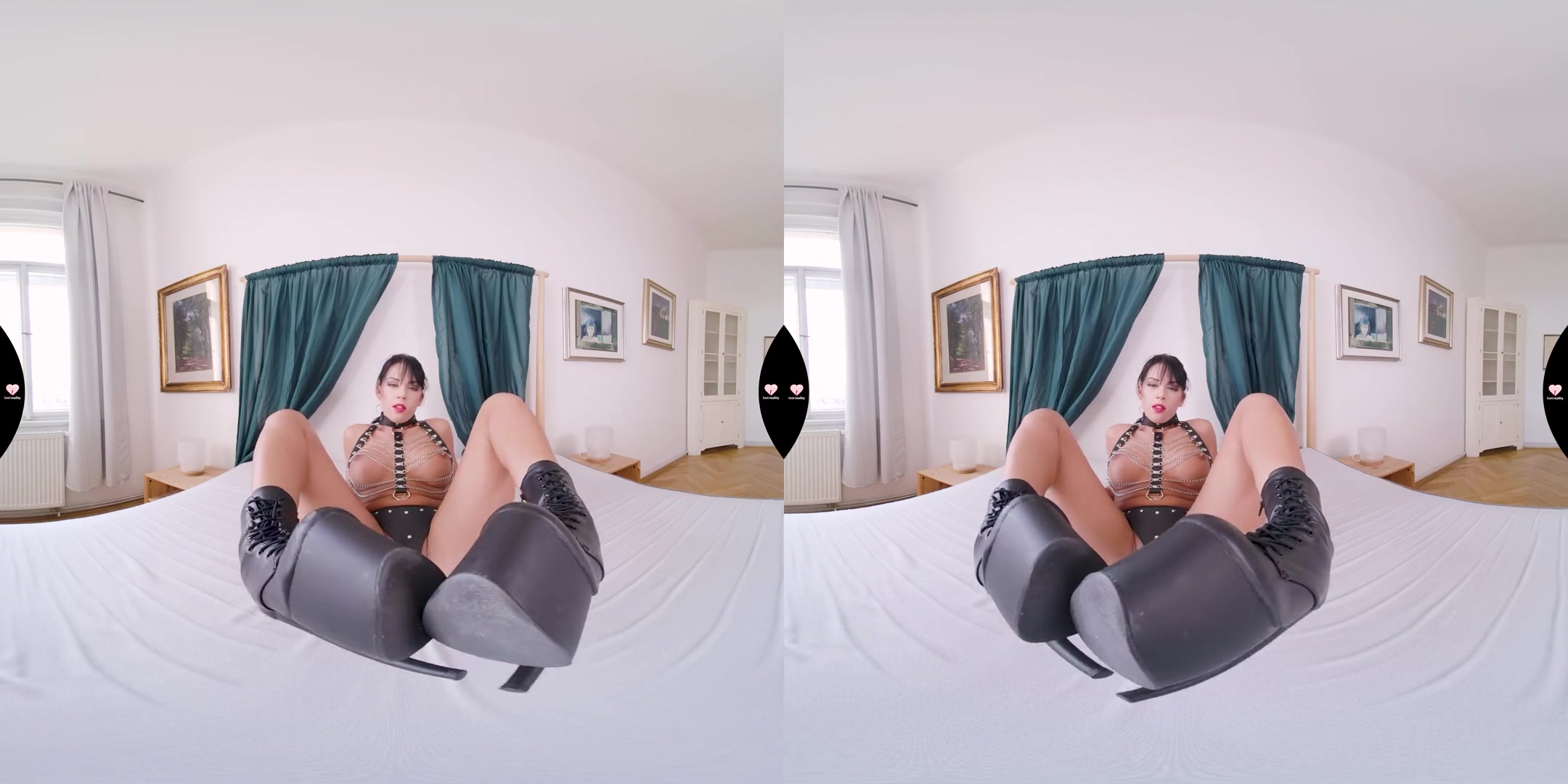 Eat My Pussy, Slave