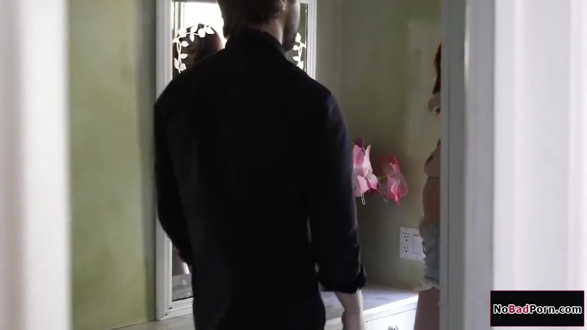 Stepbrother Makes Redhead Stepsis Squirt