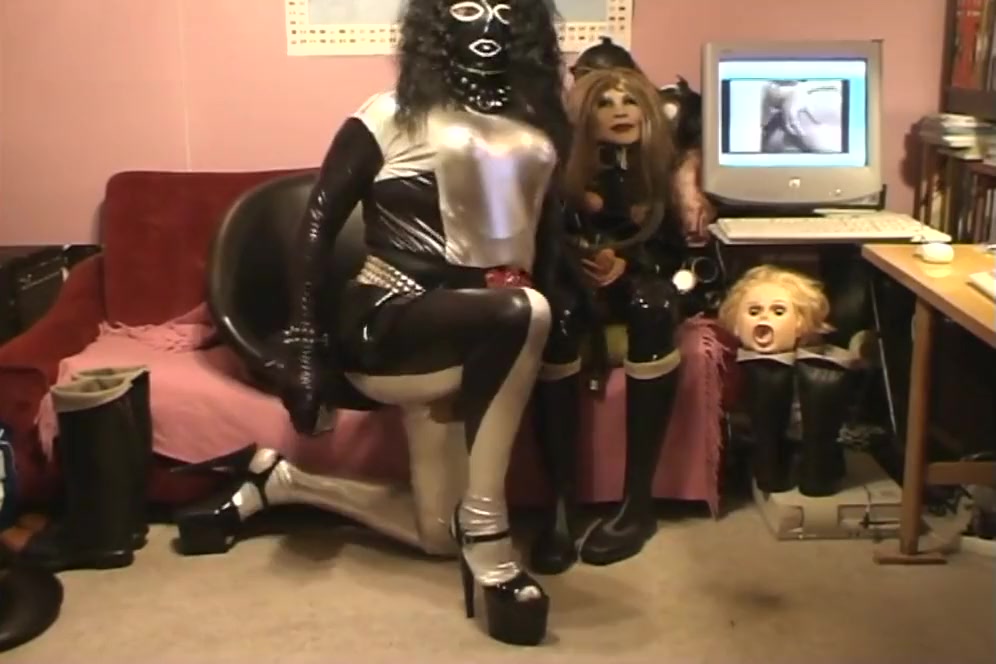 Roxina Xtreme Bitch Cum X