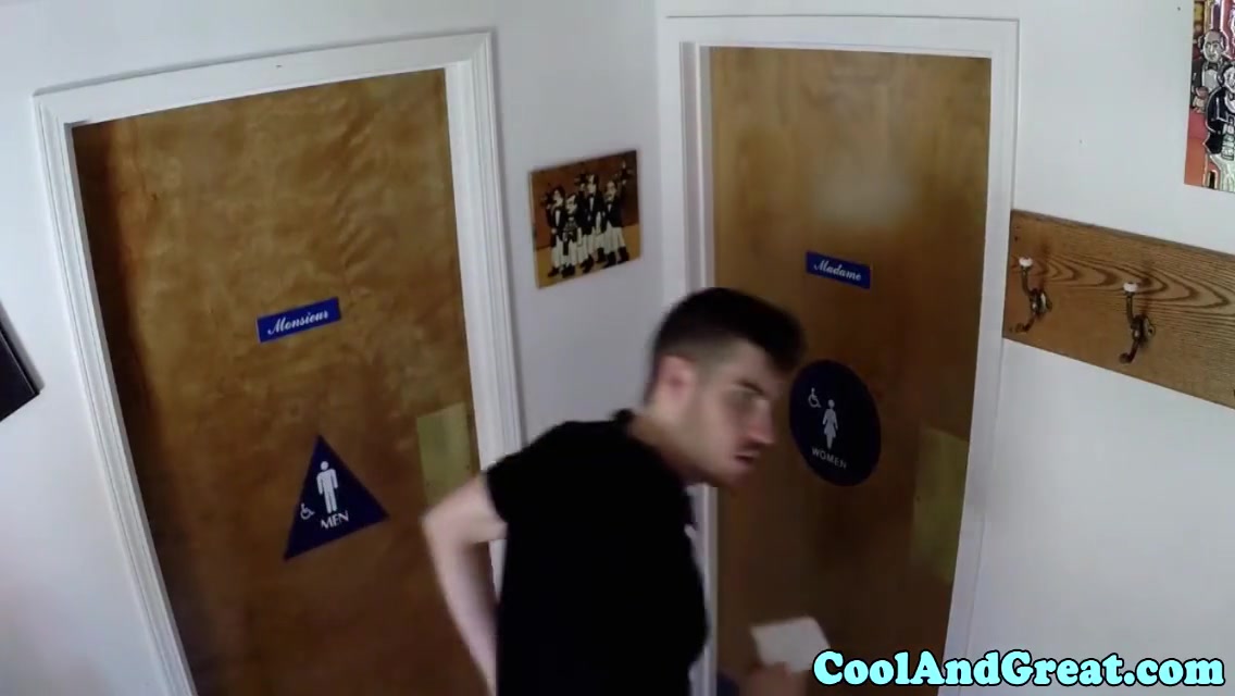 Miss Melrose - Housewife Big Facial In Restaurant Restroom 8 Min