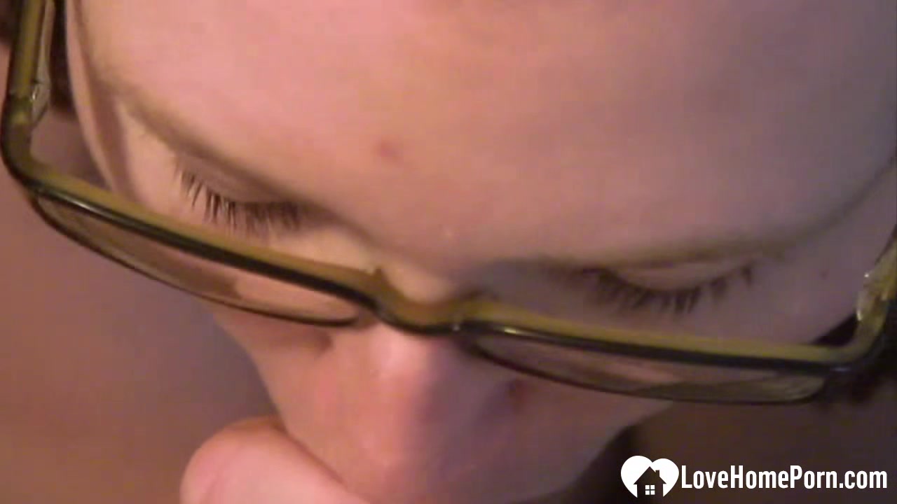 Amazing blowjob from a kinky nerdy babe