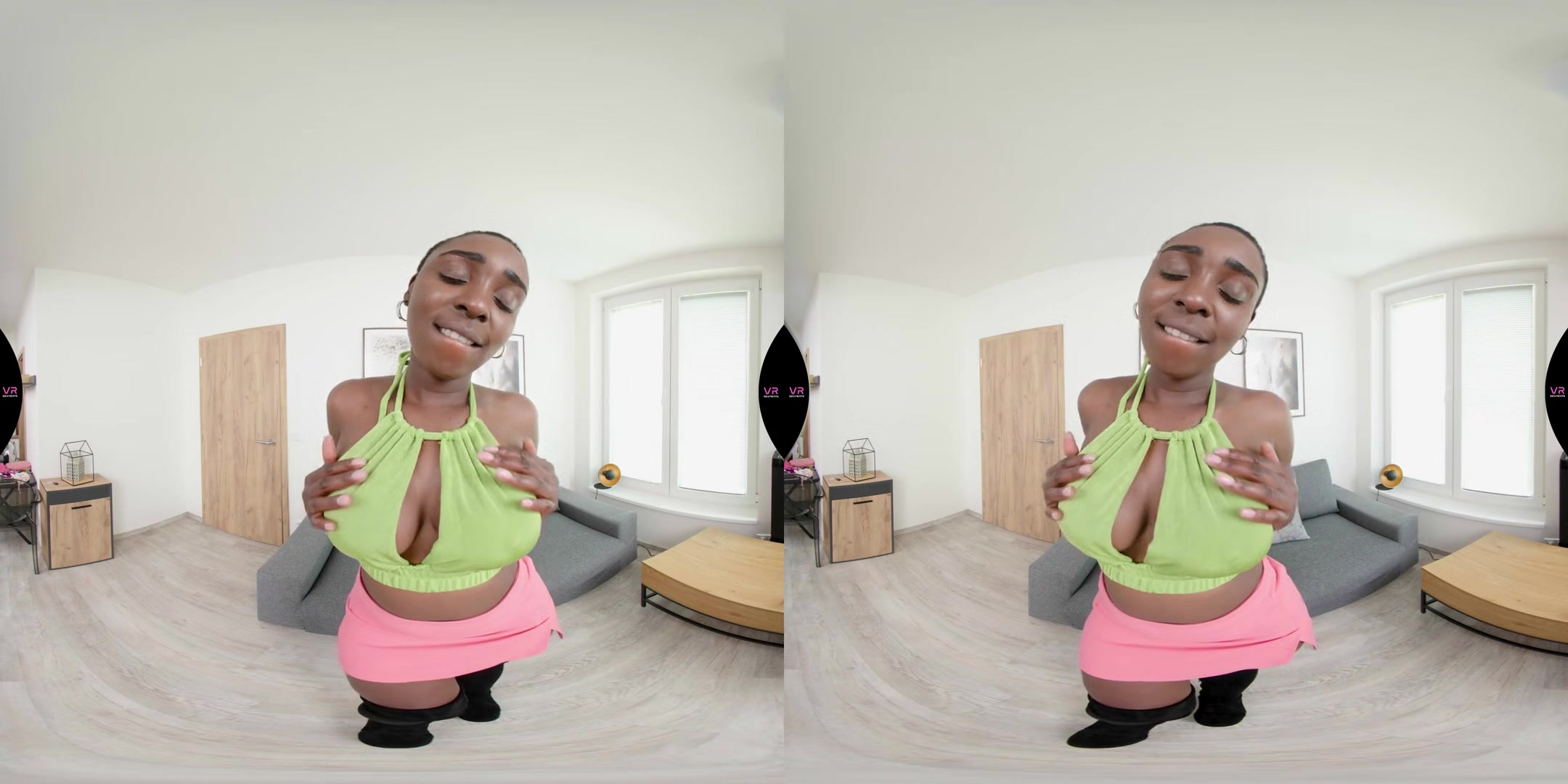 Teasing and handjob from Zaawaadi