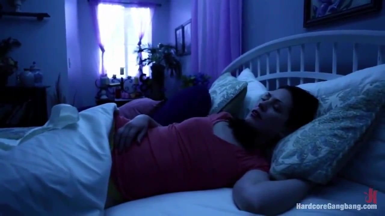 Sarah Shevon In Gangbang Porn Video