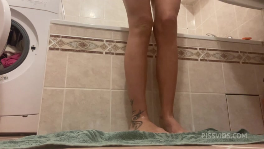 Drink enema,deepthroat,fucking,farts,pissing,pussy fisting - PissVids