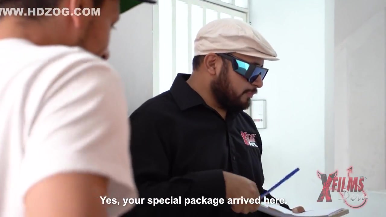 Hombre Arrecho Pide Una Puta Por Delivery Con Grandes Senos
