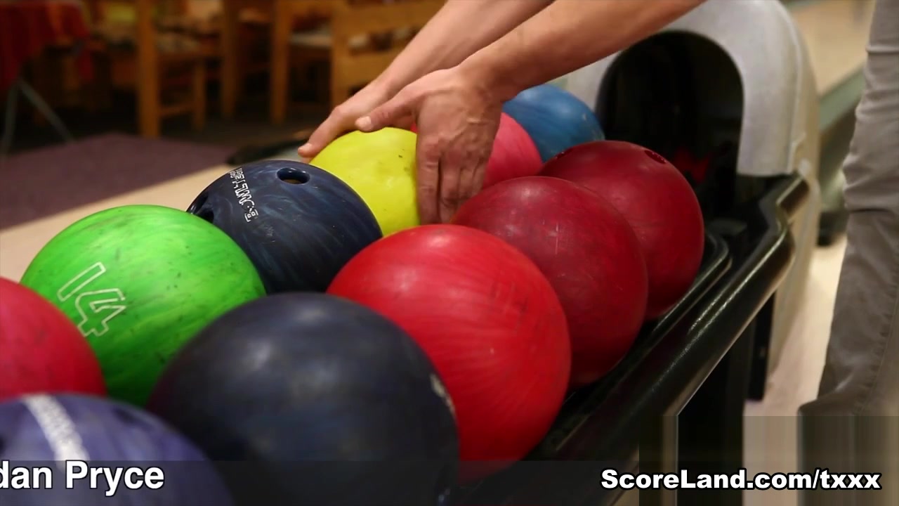 Bowling for a boning - Jordan Pryce and Leny Ewil - Scoreland2