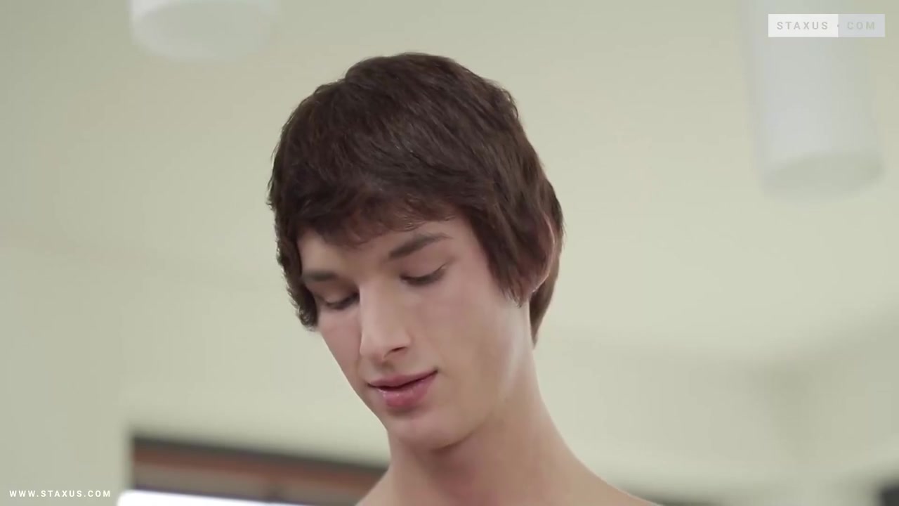 Ron Negba And Navon Raffi - Blond Twinks Meets Dark-haired Stud