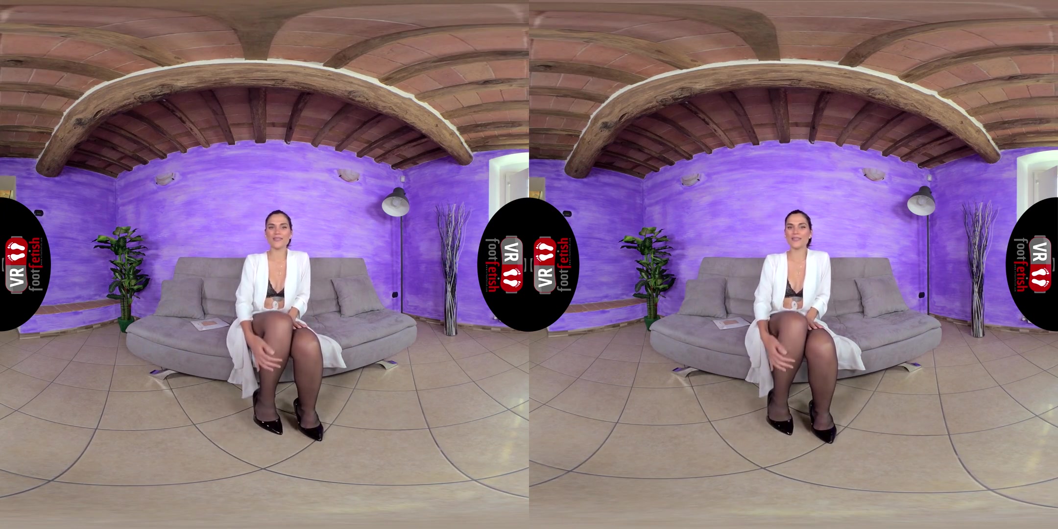 Dazzlingly Beautiful Chiara Tries On A Brand-New Pair Of Tights; Leg and Foot Fetish VR