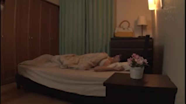 00942,A woman who is fucked and writhes in agony