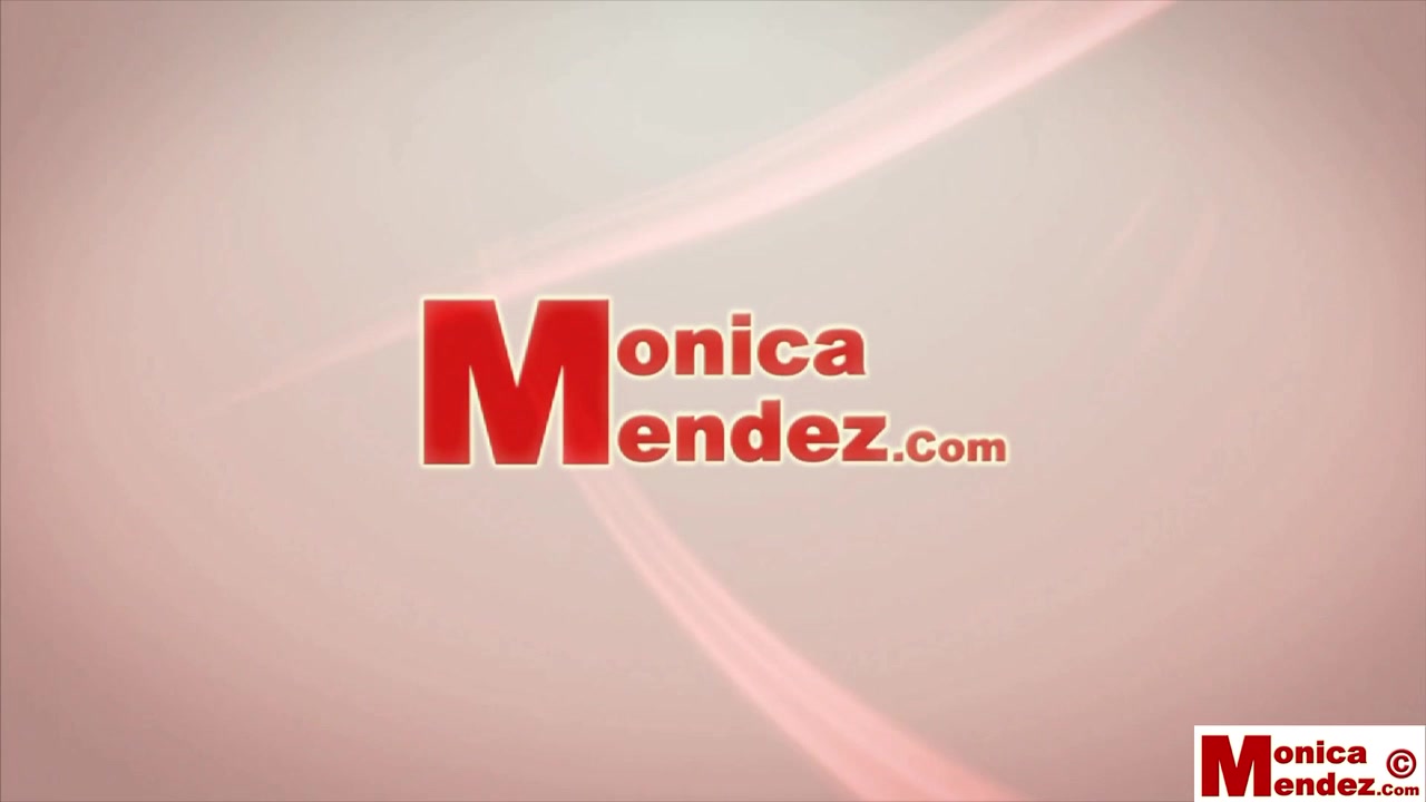 Monica Mendez - Kayak Flash 1