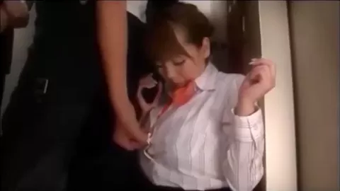 Hitomi Tanaka Gives Blowjob in Elevator