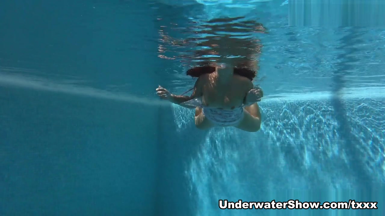 Puzan Video - UnderwaterShow