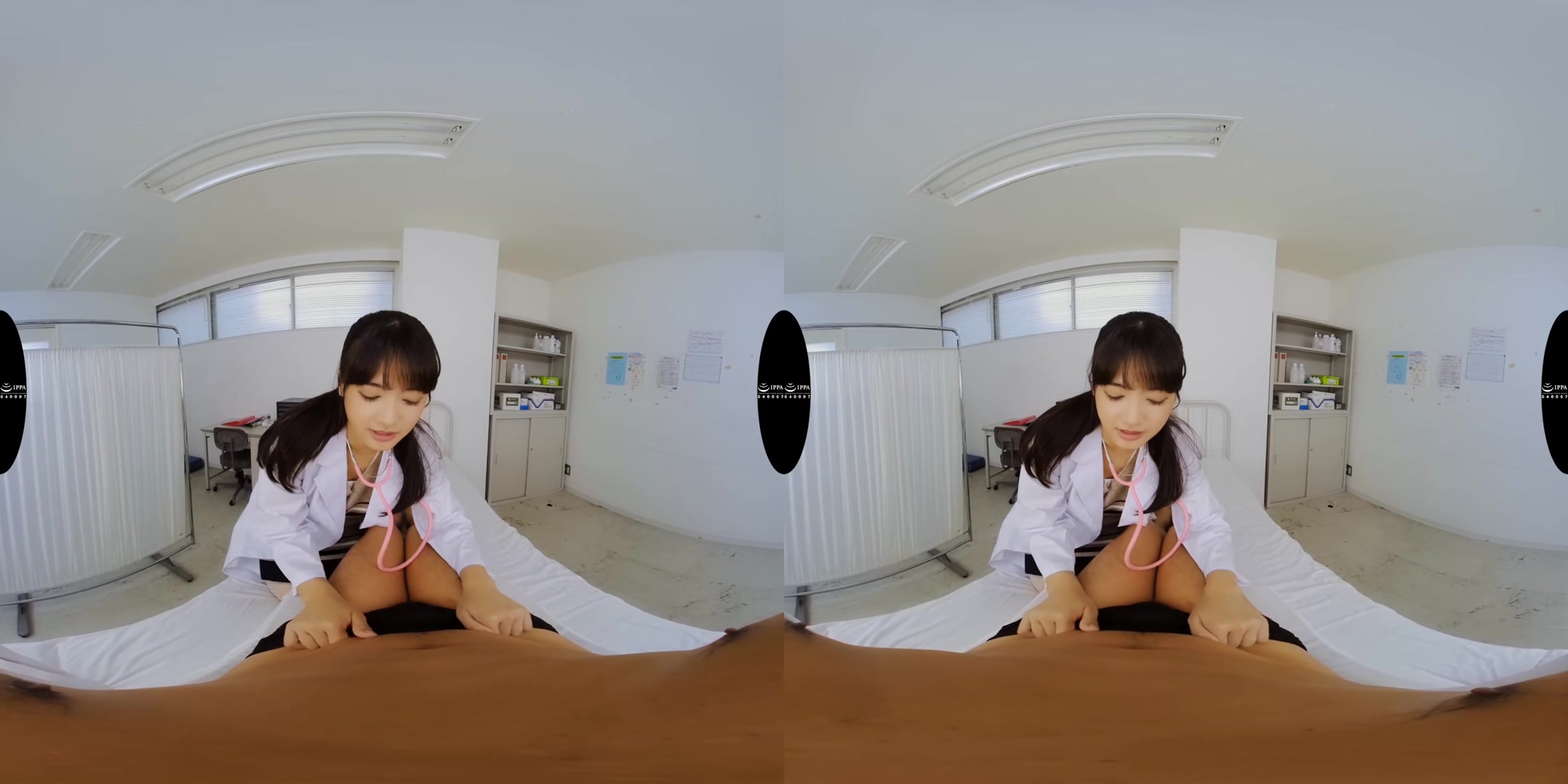 Nozomi Suhara - Moaning in Public: The G-Cup Doctor's Office - V1VR