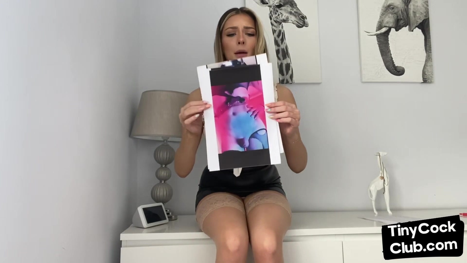 Amateur SPH babe disgracing small cocks in SPH dirty talk