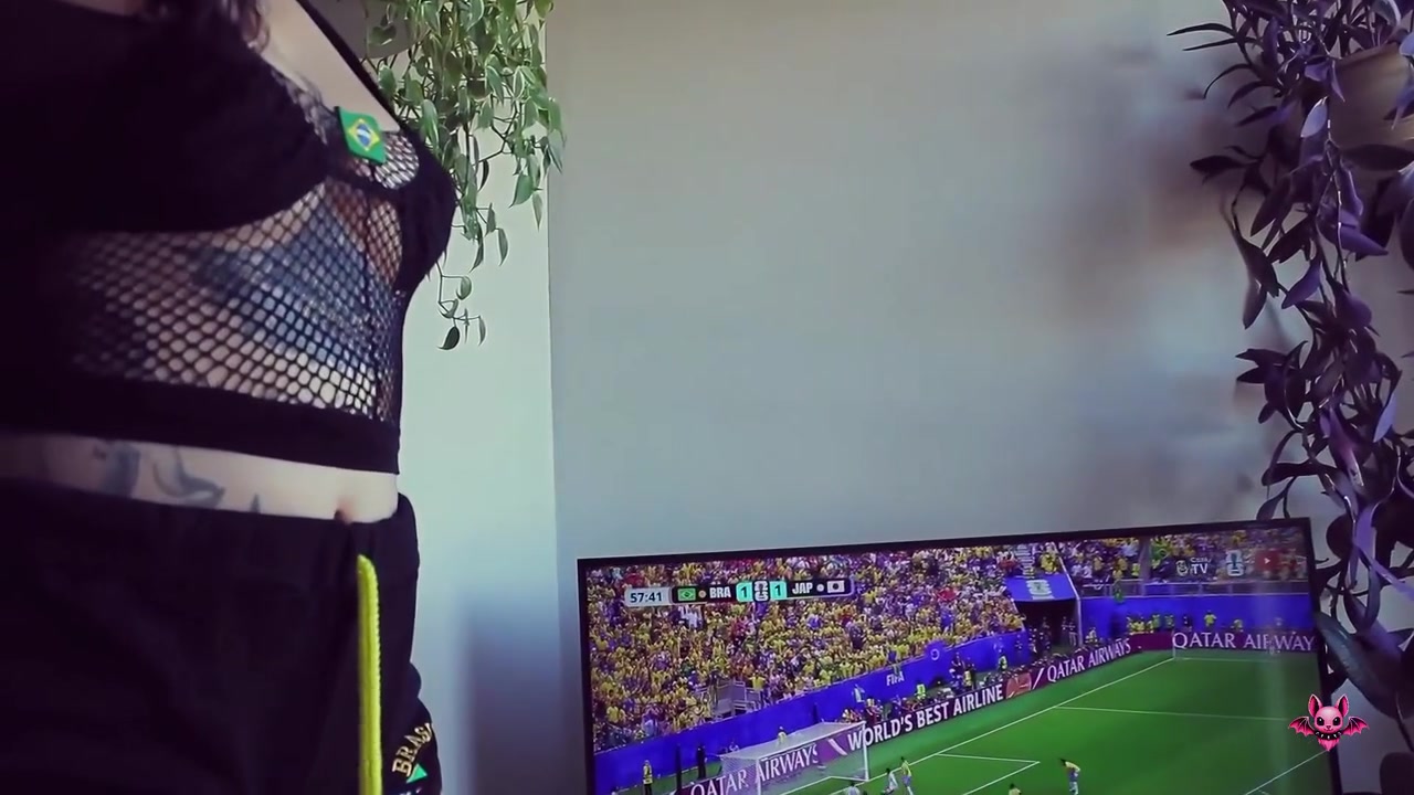 Hot Facesitting While Brazil Beats Japan! Goth Brazilian Aesthetic