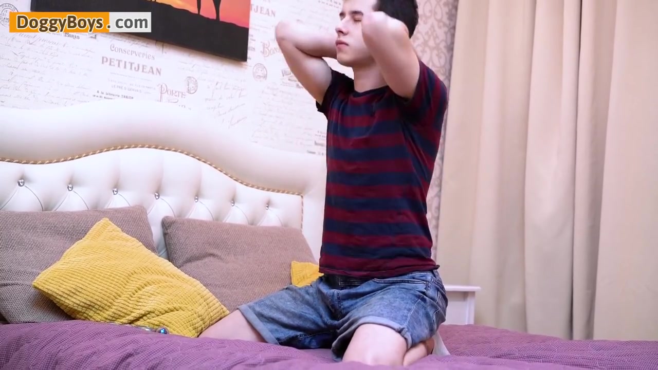 Smooth Twink Anal Adventure
