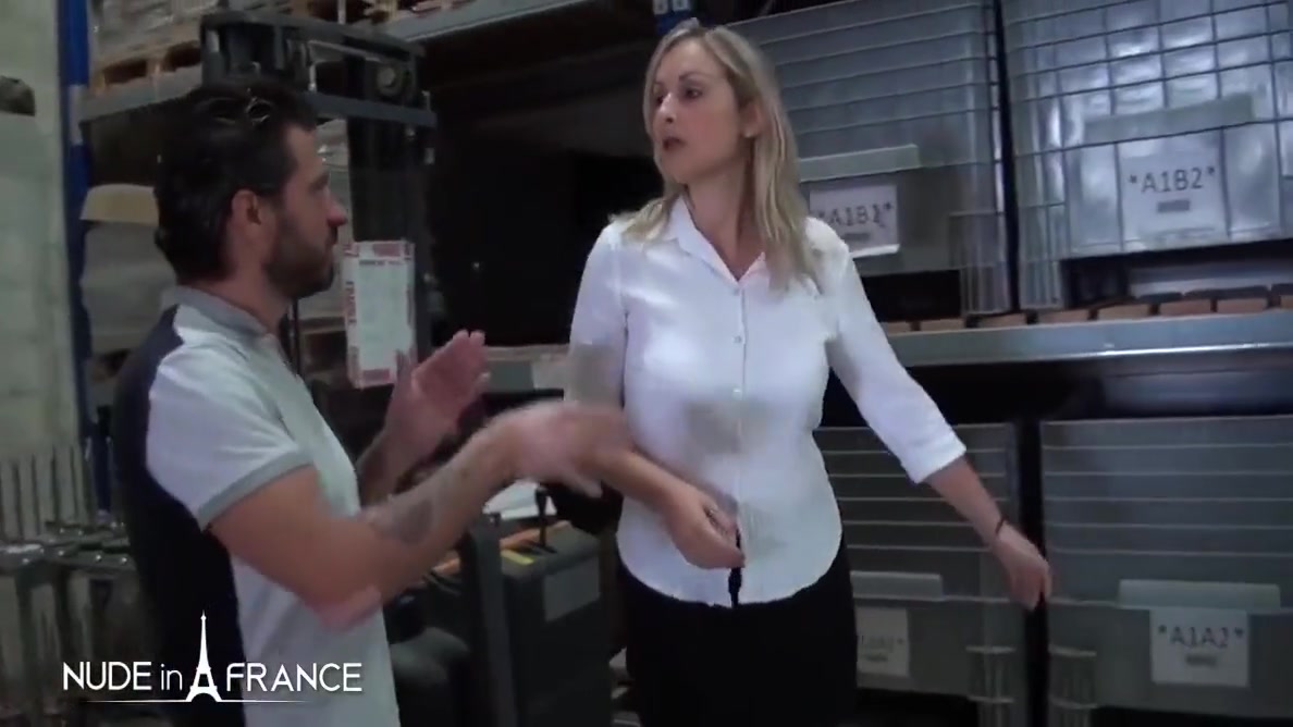 A Sexy Nympho Boss Is Banging An Applicant Right In The Middle Of The Warehouse