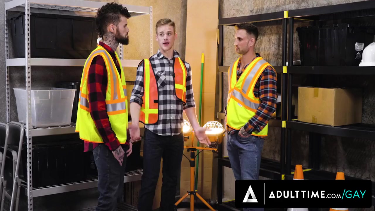 Blain O Connor And Taylor S - Jock Coworker Destroy Newbie Jonathan Twink Ass! Double Anal