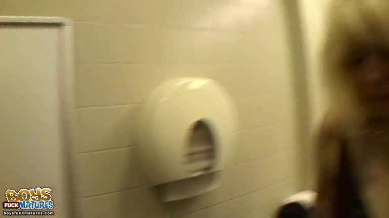 Married blonde cheats on her hubby
