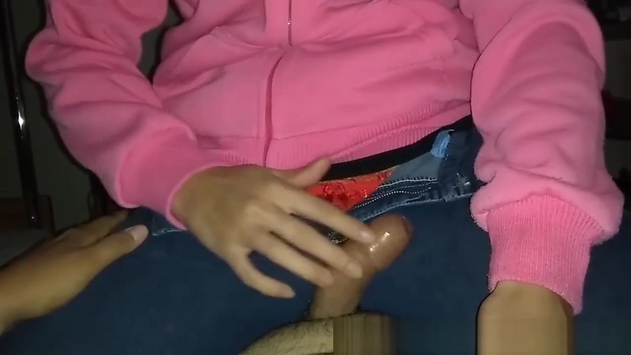 Look how I masturbate my stepson!!and I get excited!!