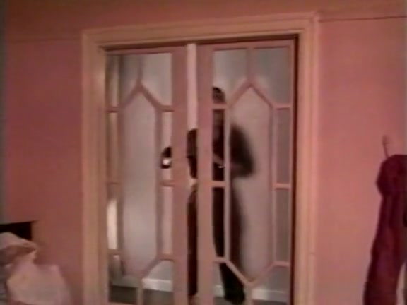 Kelly Nichols, Tigr, Justin Simon in vintage xxx scene